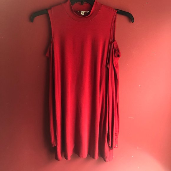 Neiman Marcus Tops - Neiman Marcus Cold Shoulder Top